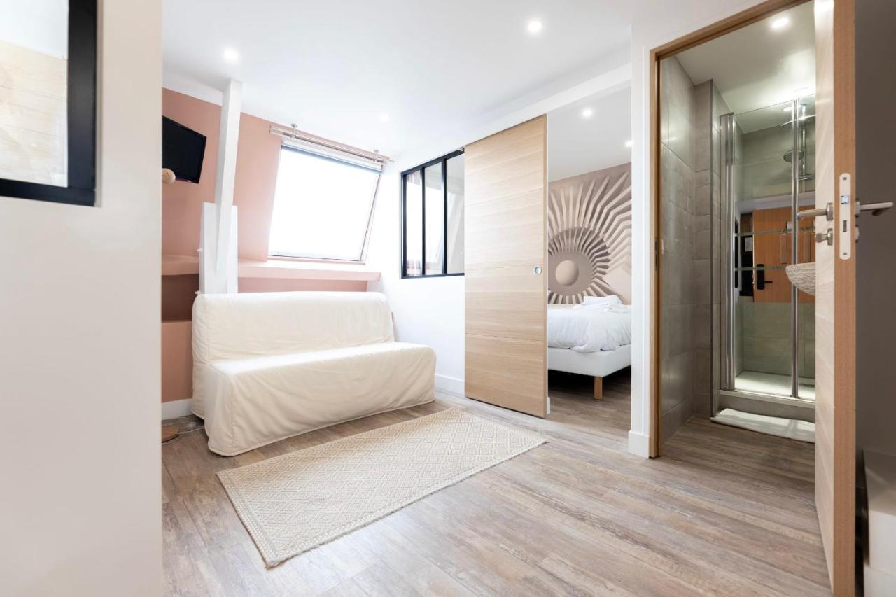 Amazing Apartment Under The Roof In Paris 8Th Zewnętrze zdjęcie
